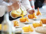 Hledáte práci či brigády v gastronomii? Poradíme vám, co potřebujete