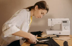 Vyplatí se šít si vlastní oblečení?